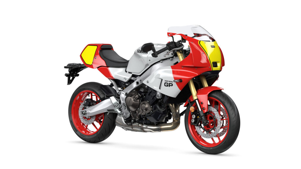 2024-Yamaha-XS850GP-EU-Legend_Red-Studio-001-03