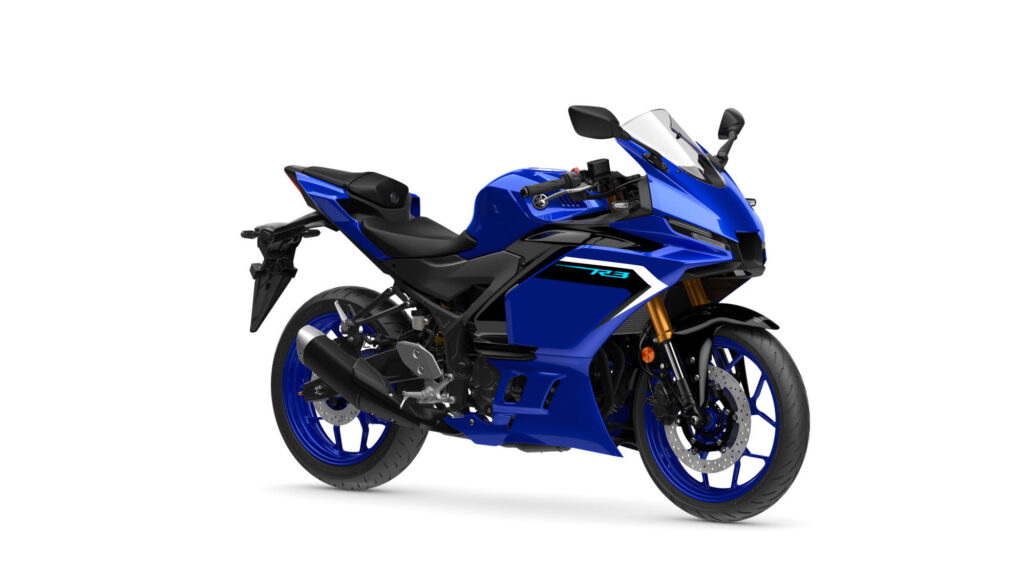 2025-Yamaha-YZF-R320-EU-Icon_Blue-Studio-001-03